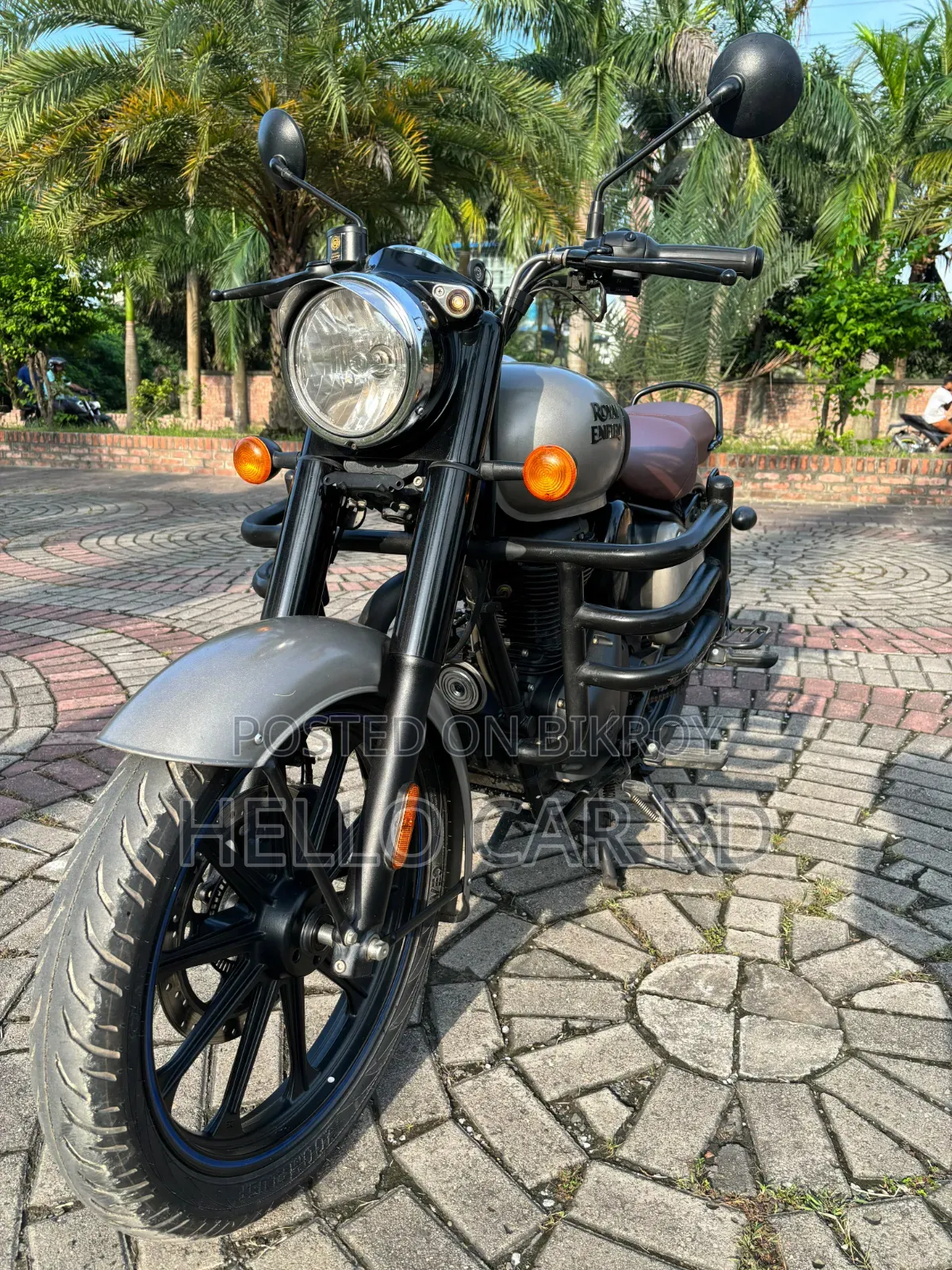Royal Enfield Classic 350 2025 Gray