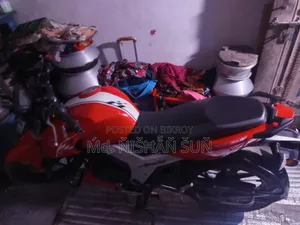 TVS Apache RTR 160 4V 2024 Red