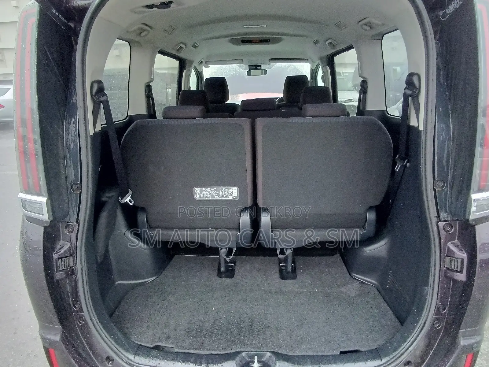Toyota Noah 2021