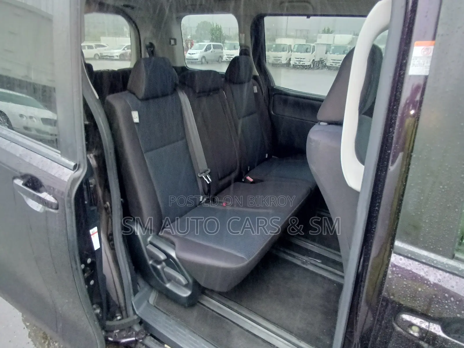 Toyota Noah 2021