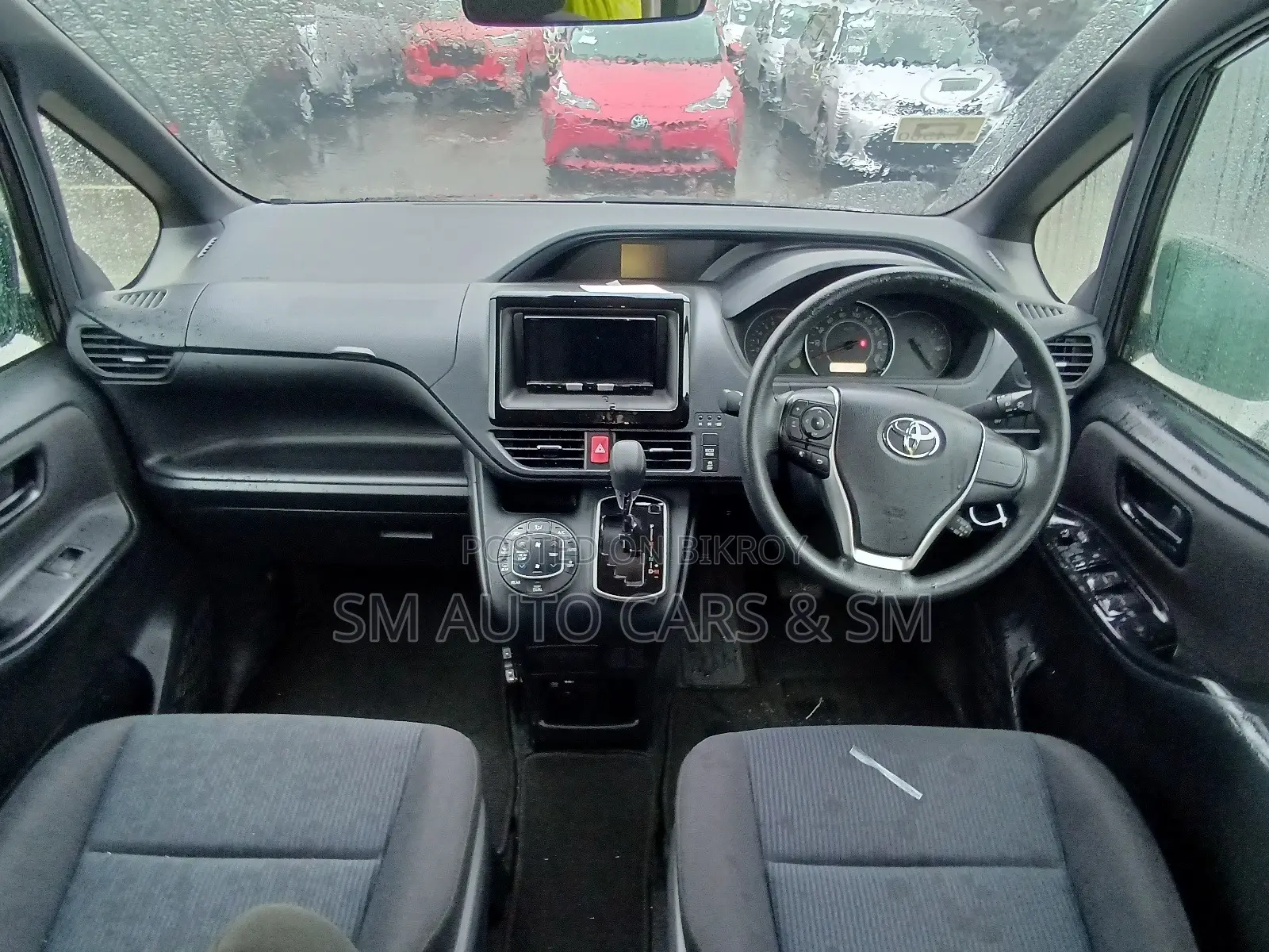 Toyota Noah 2021