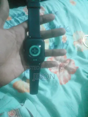The watch is brand new, used for 2/3 months