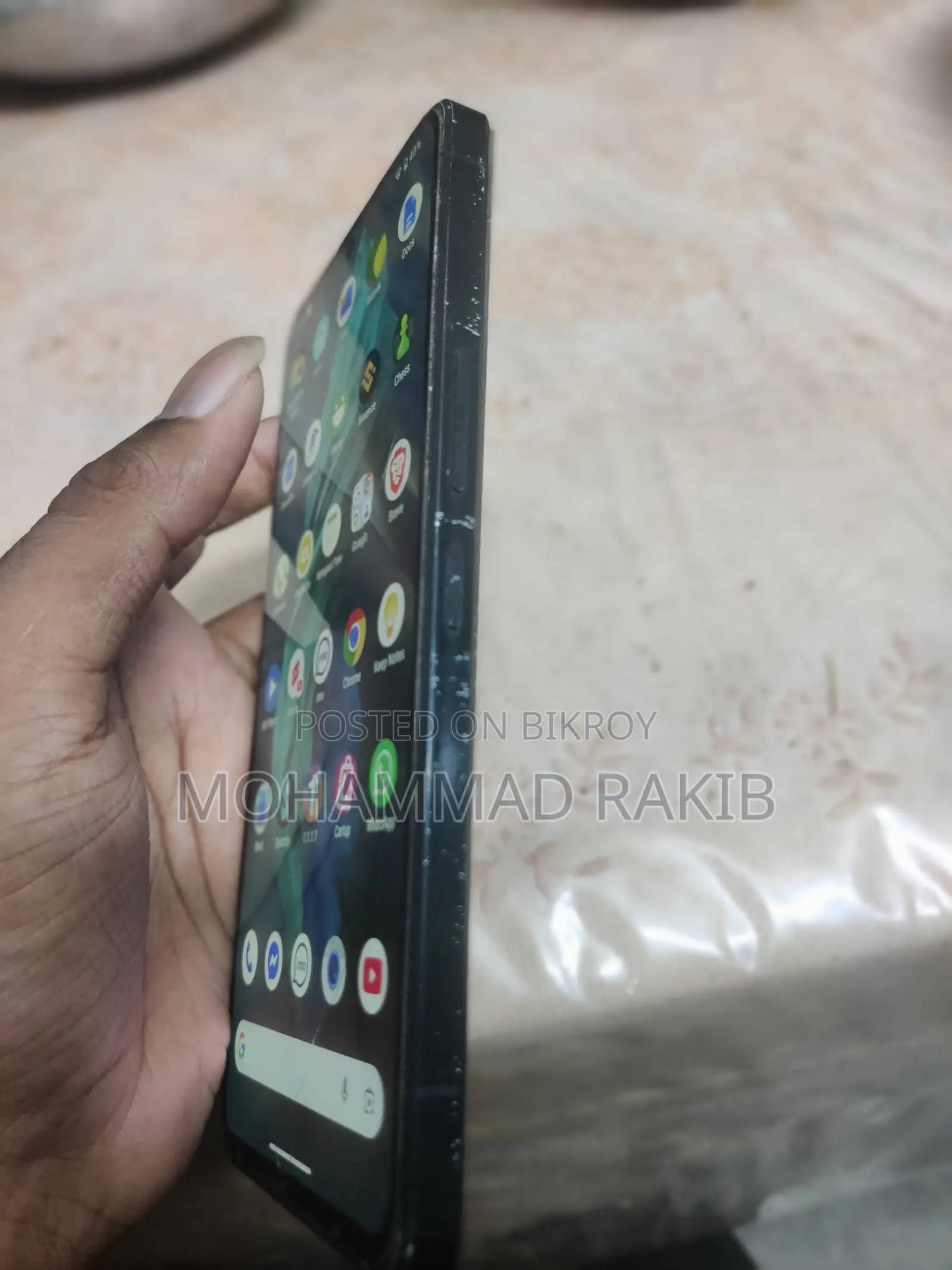 শার্প আকোস আর৭ ২৫৬ জিবি ব্ল্যাক