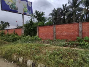 South facing 3 katha plot in Sector 9