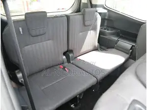 Toyota Noah 2022 Gold