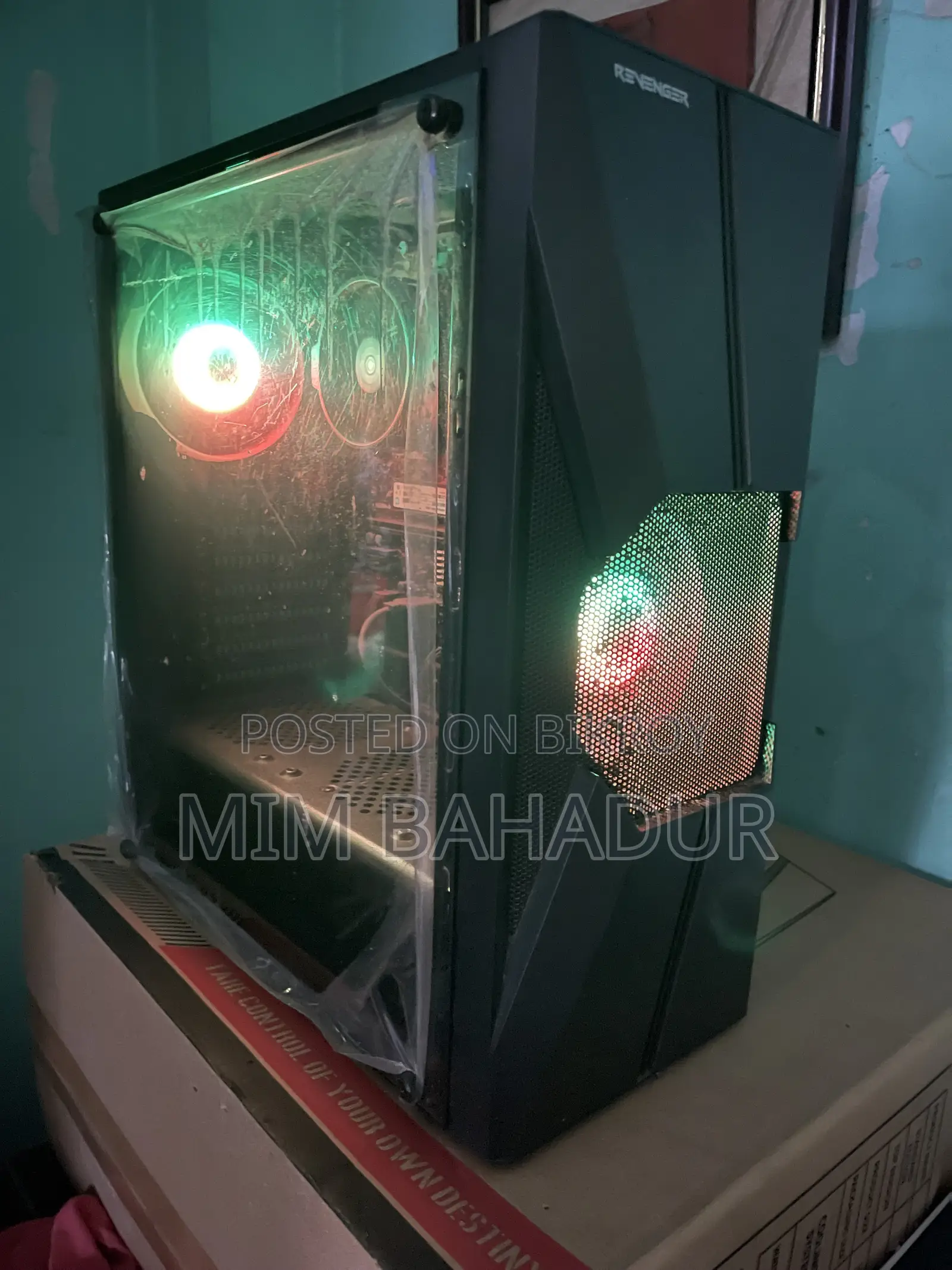Desktop Computer HP 8GB AMD Ryzen 5 SSD 1T