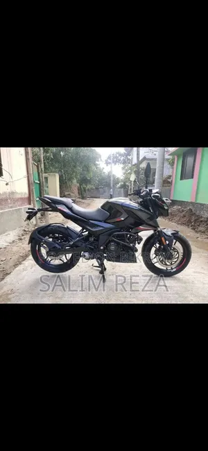 Bajaj Pulsar N160 2023 Orange