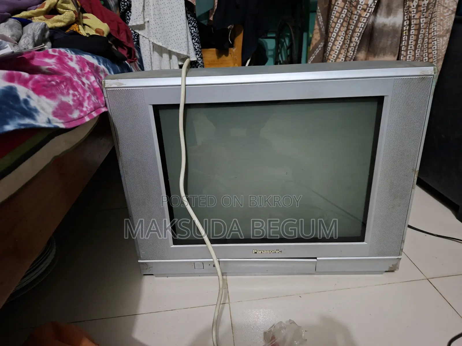 Panasonic 24" CRT TV for Sale (Good Condition)