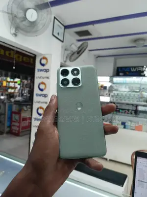 মোটোরোলা এজ ৭০ ফিউশন ১২৮ জিবি গ্রিন