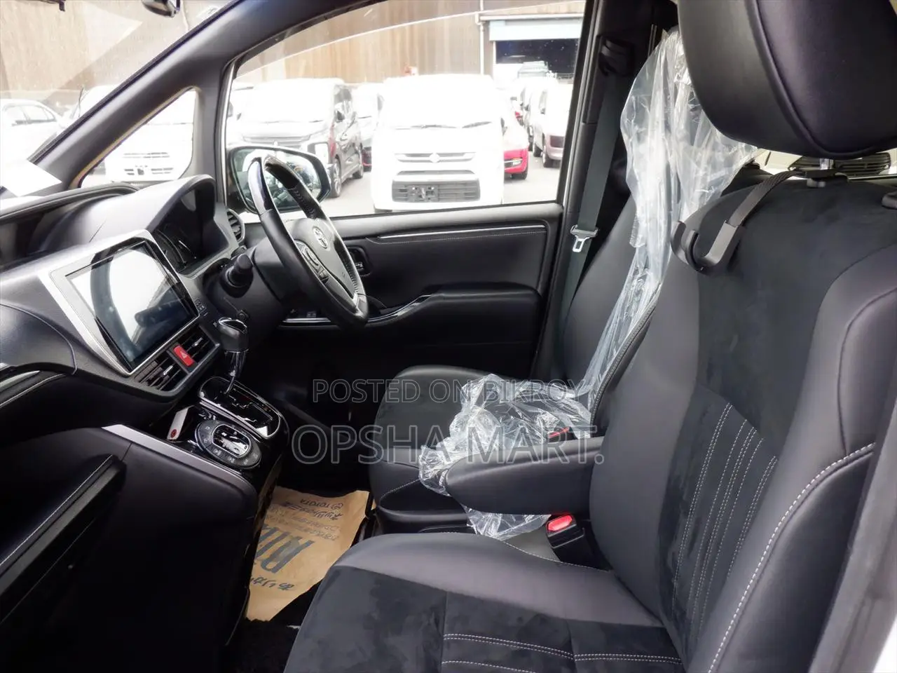 Toyota Noah 2020 Pearl