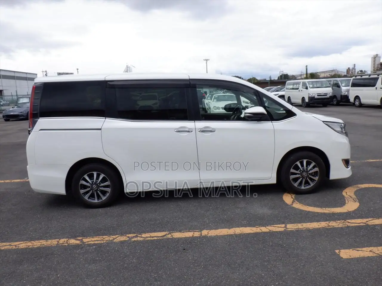 Toyota Noah 2020 Pearl