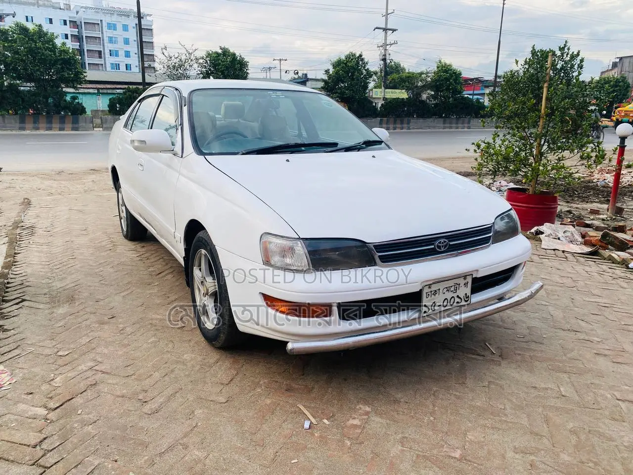 Toyota Corona 1998 White