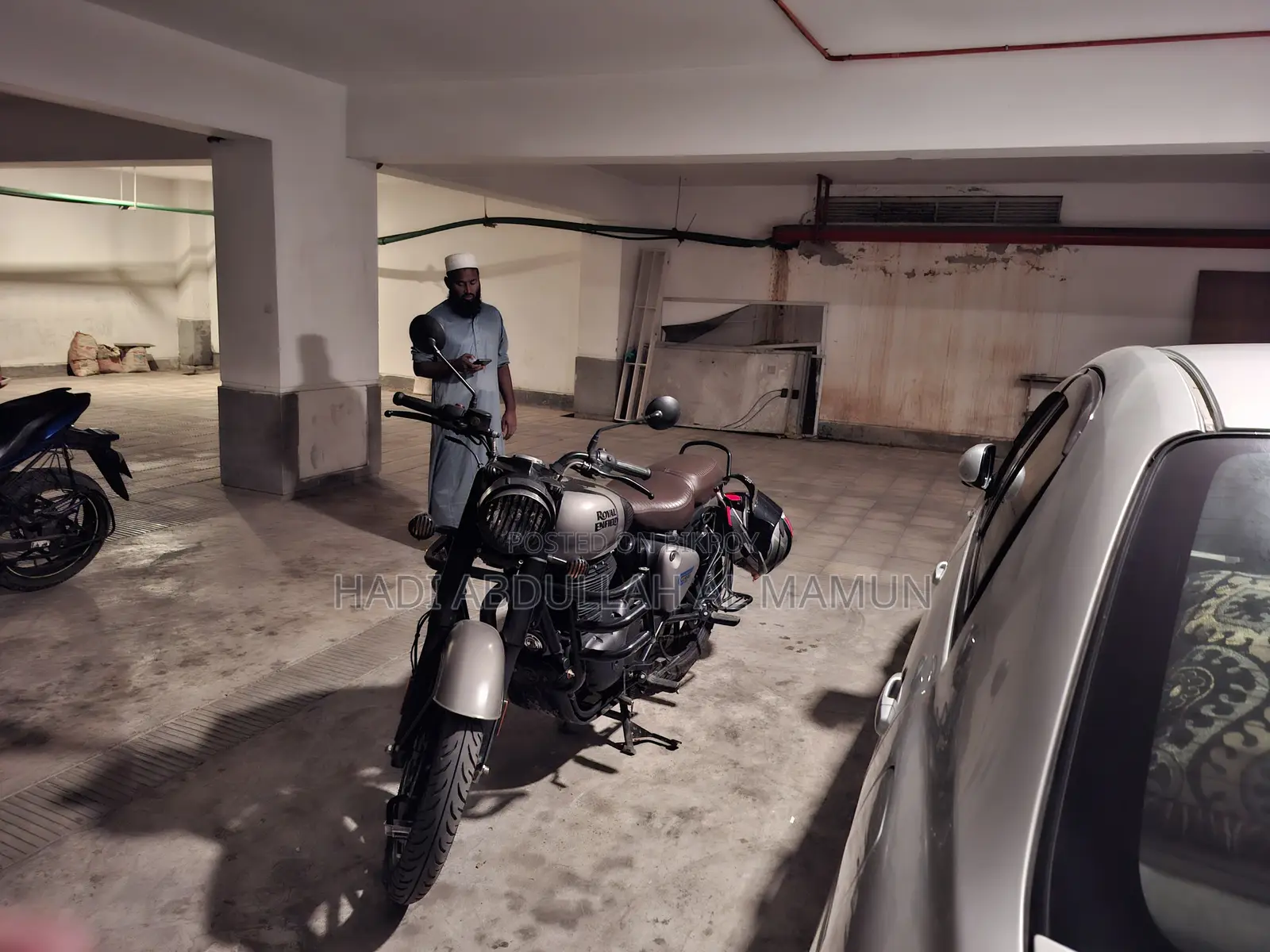 Royal Enfield Classic 350 2025 Gray