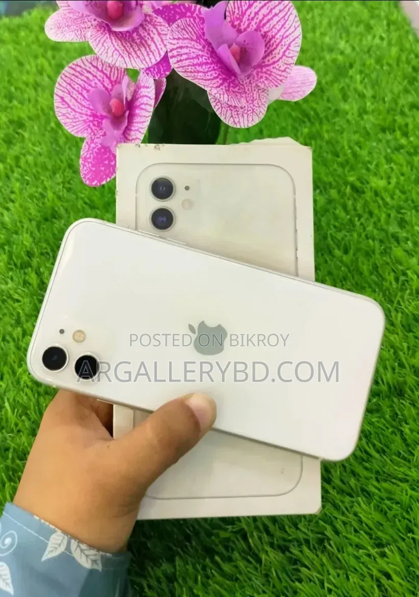 Apple iPhone 11 64 GB White
