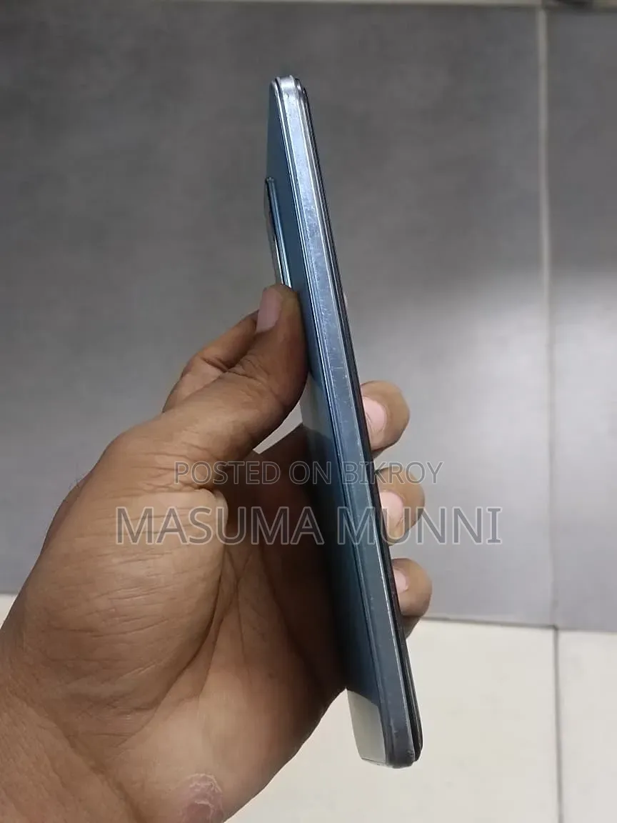 Vivo V23 128 GB Blue