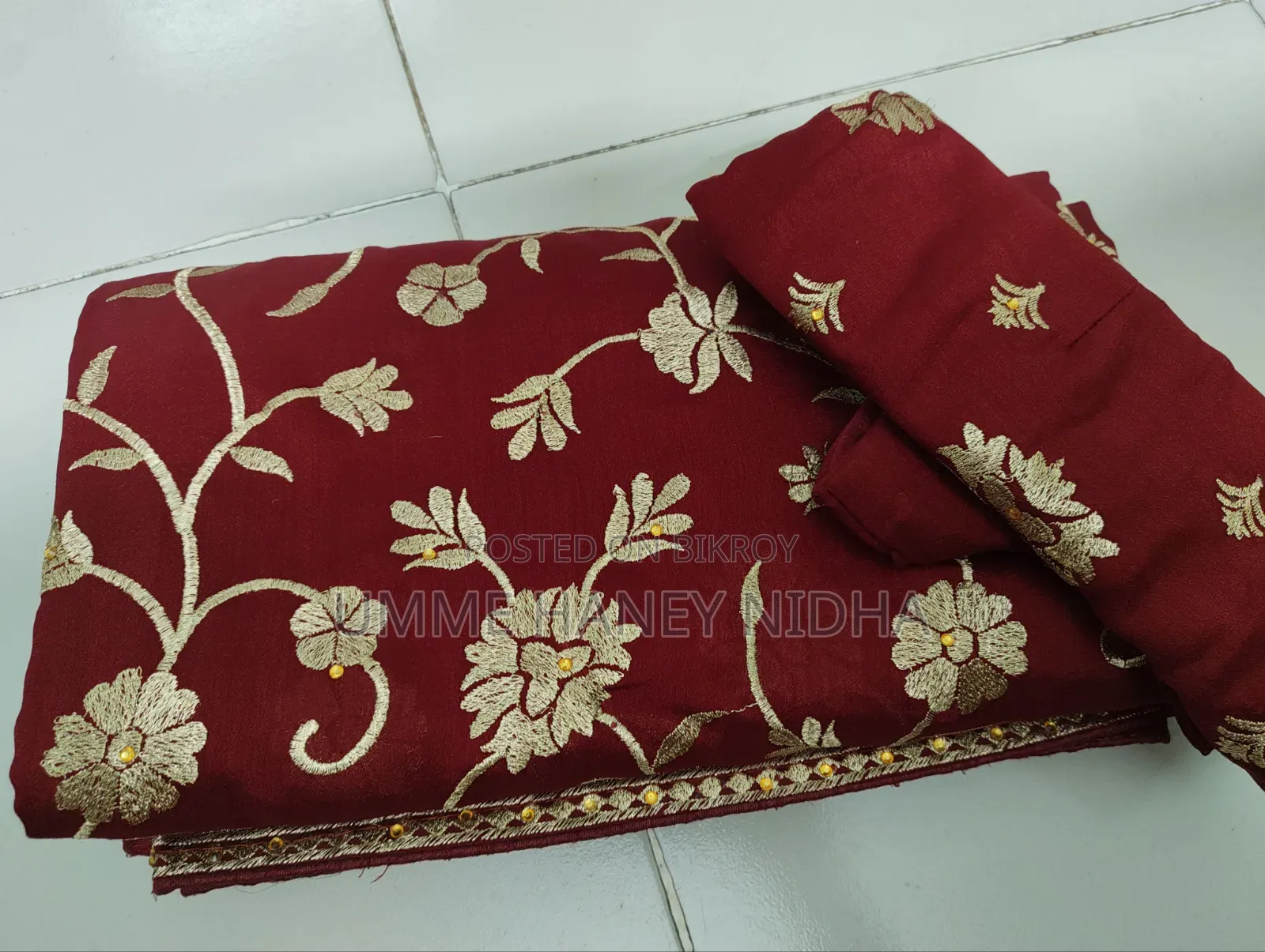 বিয়ের অবেবহারিক শাড়ি