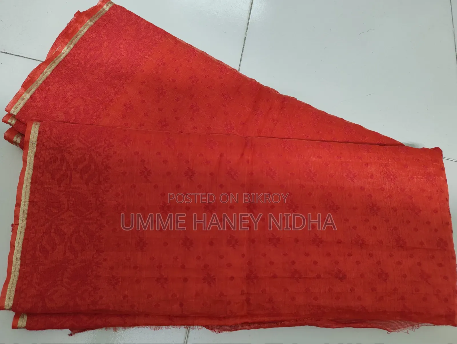 বিয়ের অবেবহারিক শাড়ি