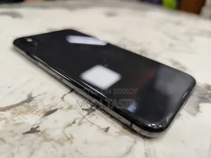 অ্যাপল আইফোন এক্স ২৫৬ জিবি ব্ল্যাক