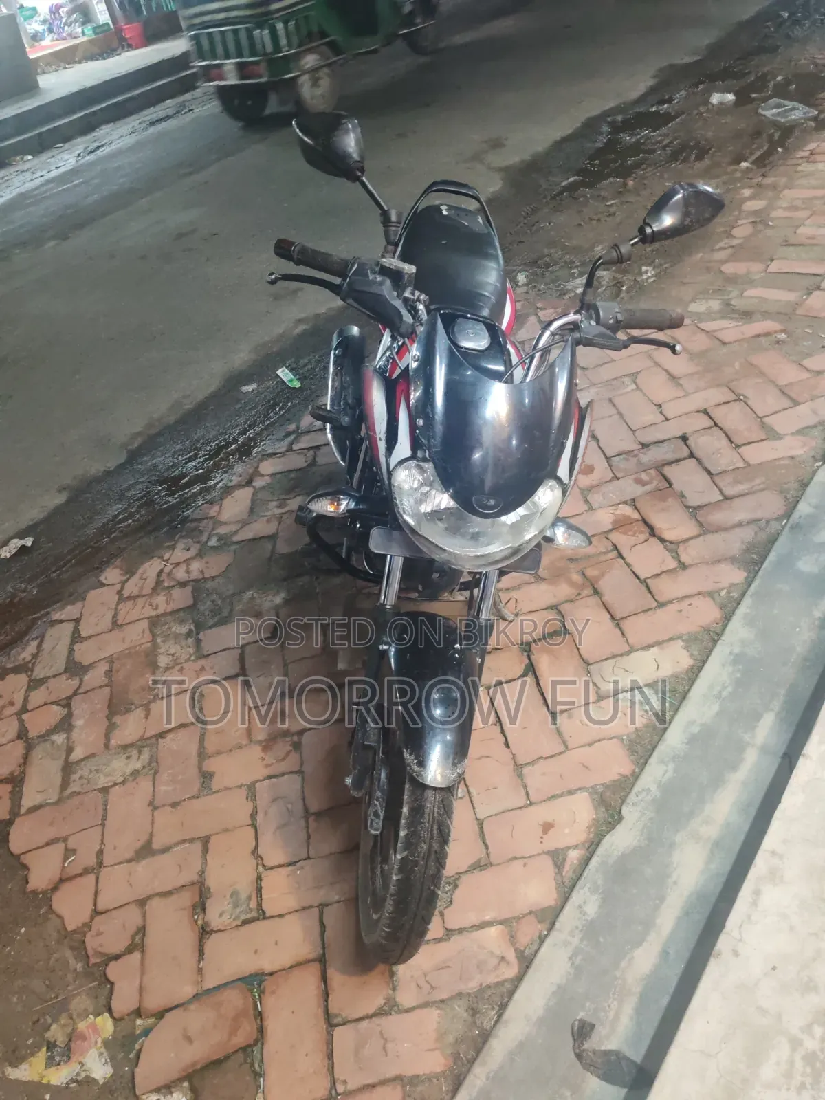 বাজাজ ডিসকভার ১১০ ২০২০ ব্ল্যাক