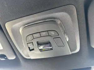 টয়োটা করোলা ক্রস ২০২১ কালো