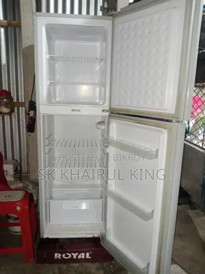 Selling because I need money, there are no issues and it is completely fresh