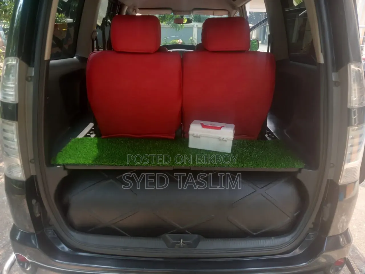 টয়োটা ভোক্সি ২০০৬ নীল