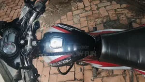 বাজাজ ডিসকভার ১১০ ২০২০ ব্ল্যাক
