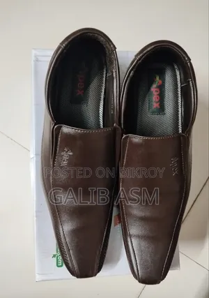 Apex shoes size 44