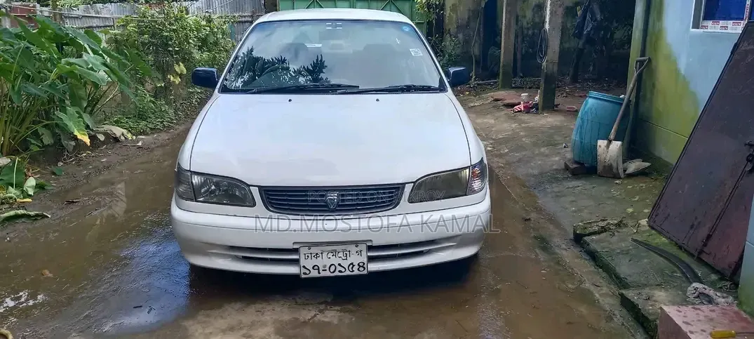 New Toyota Corolla Sedan 1999 White