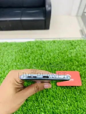 মোটোরোলা এজ ৭০ ফিউশন ২৫৬ জিবি ব্লু