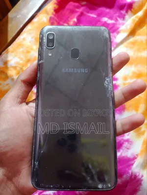 স্যামসাং গ্যালাক্সি এ২০ ৩২ জিবি ব্ল্যাক