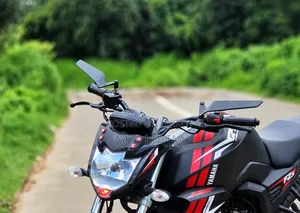 নেকেড বাইকের জন্য এরোডাইনামিক লুকিং গ্লাস