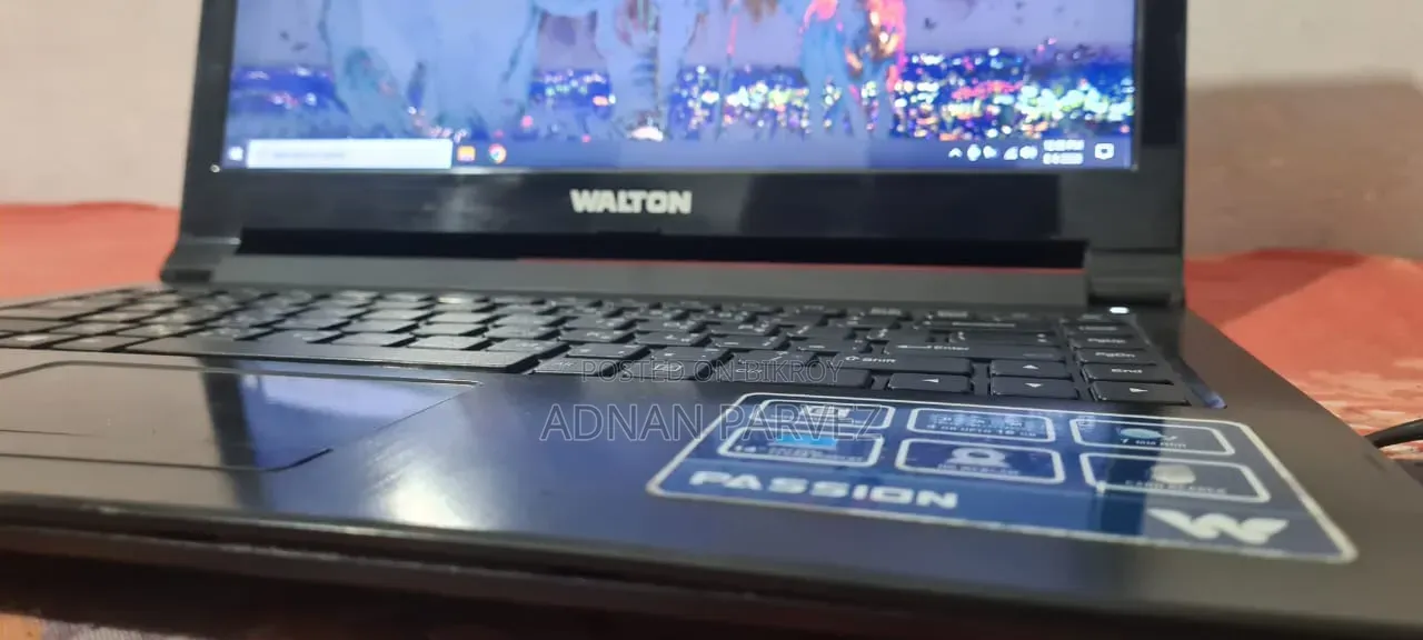 Laptop 4GB RAM Intel Pentium Processor 700GB HDD