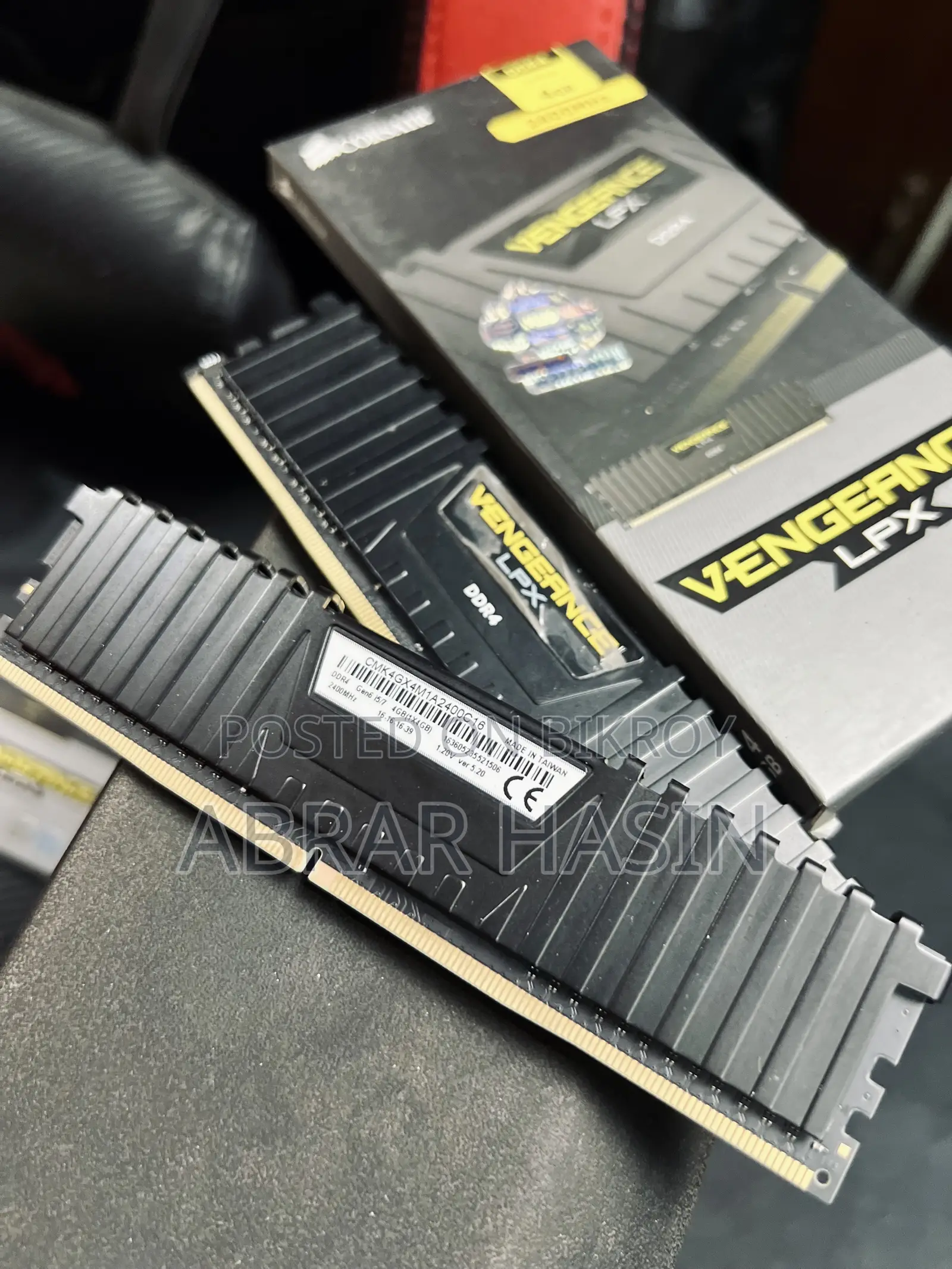 Corsair Vengeance LPX DDR4 2400mhz 4Gb Ram *2Pc