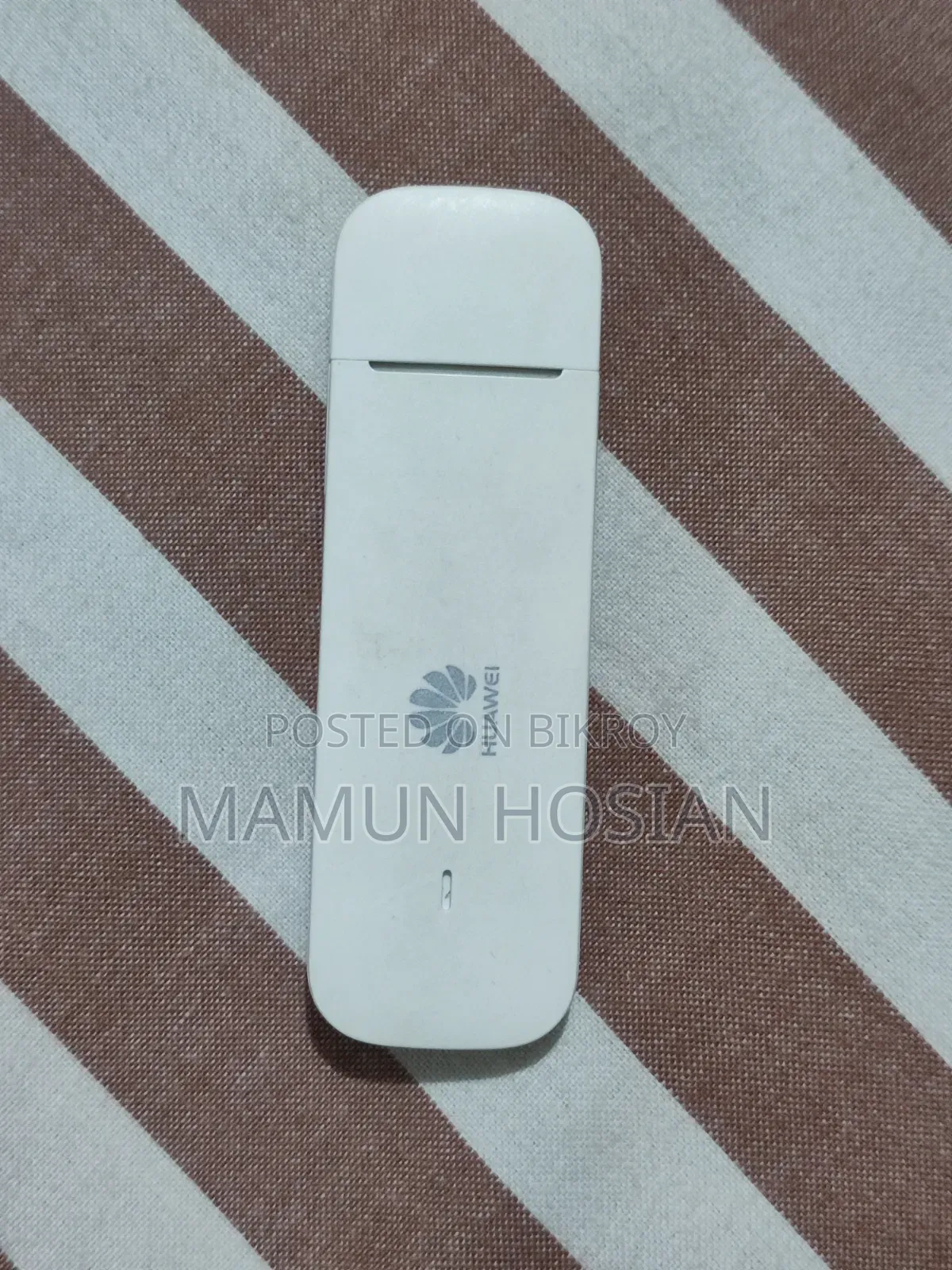 Huawei E8372 LTE Wi-Fi USB Stick Modem