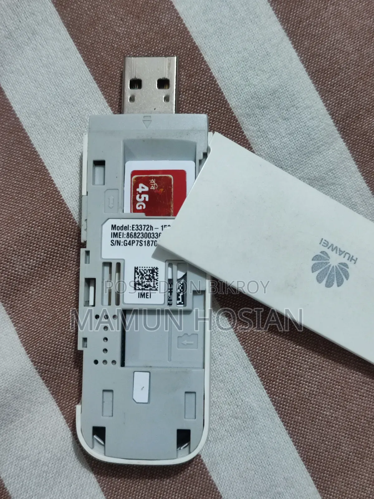 Huawei E8372 LTE Wi-Fi USB Stick Modem