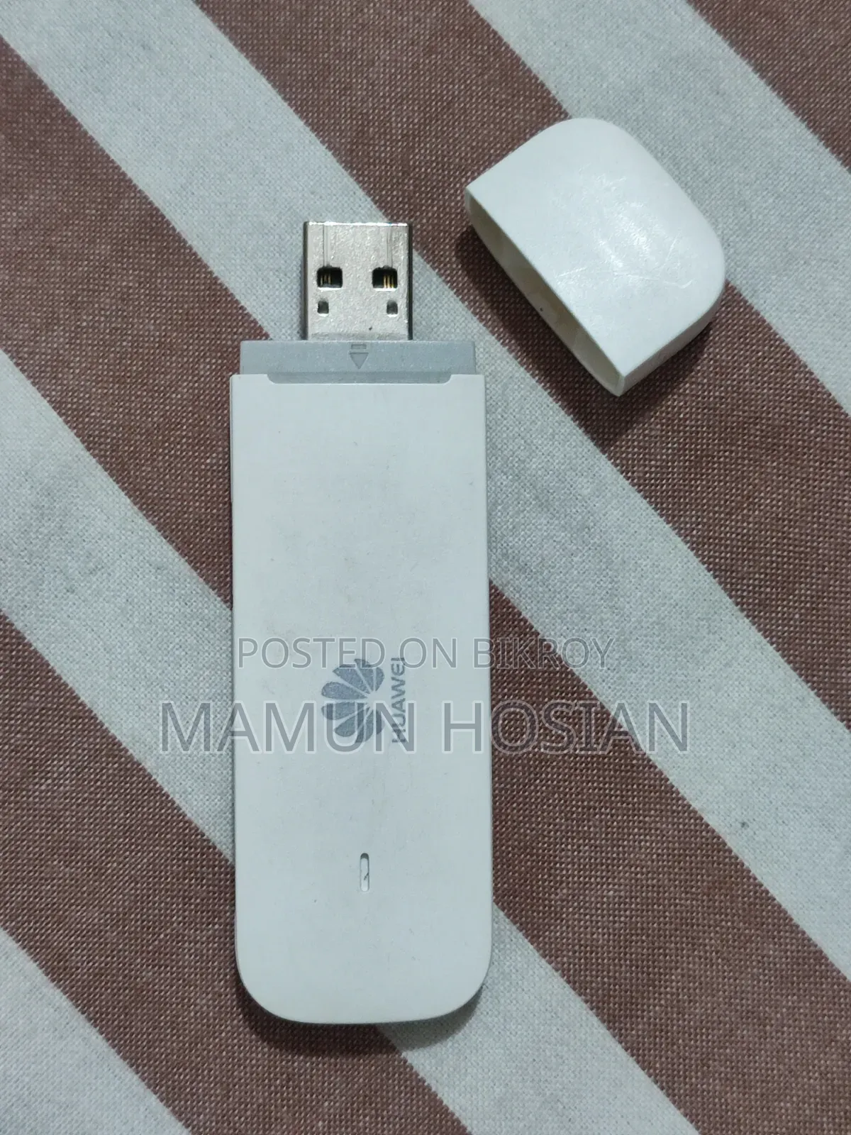 Huawei E8372 LTE Wi-Fi USB Stick Modem