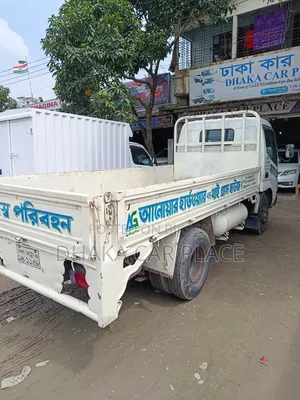 টয়োটা ডাইনা
