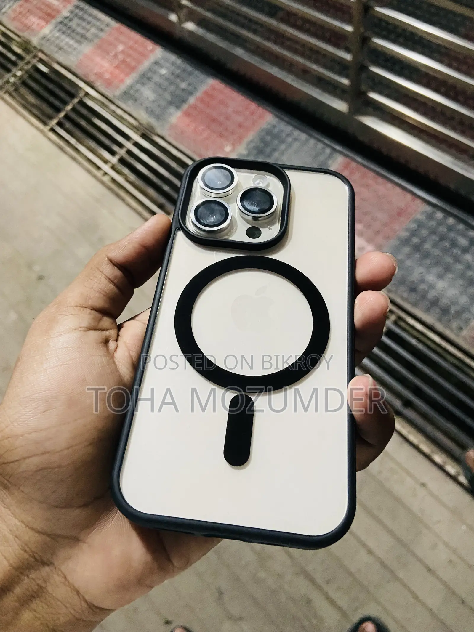 অ্যাপল আইফোন ১৪ প্রো ২৫৬ জিবি গোল্ড