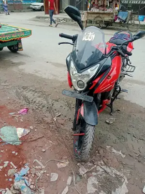 বাজাজ পালসার ১৫০ ২০১৬ রেড