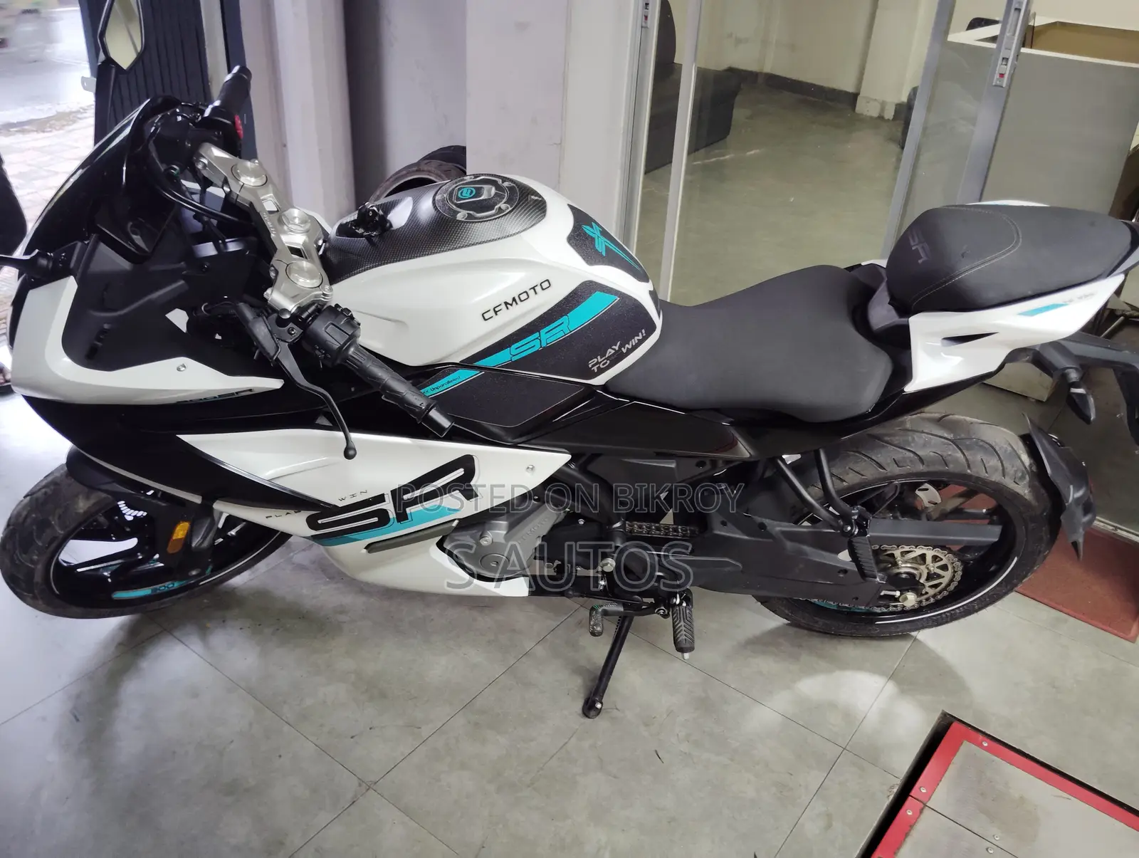 CFMoto 300SR 2025 White