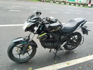 Suzuki 2022 Black