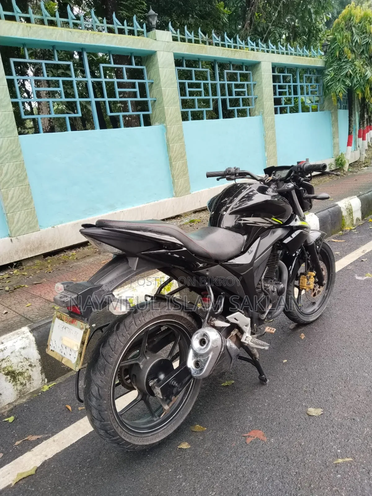 Suzuki 2022 Black