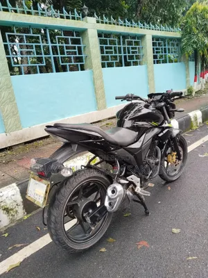 Suzuki 2022 Black