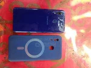 Samsung Galaxy A20 32 GB Blue