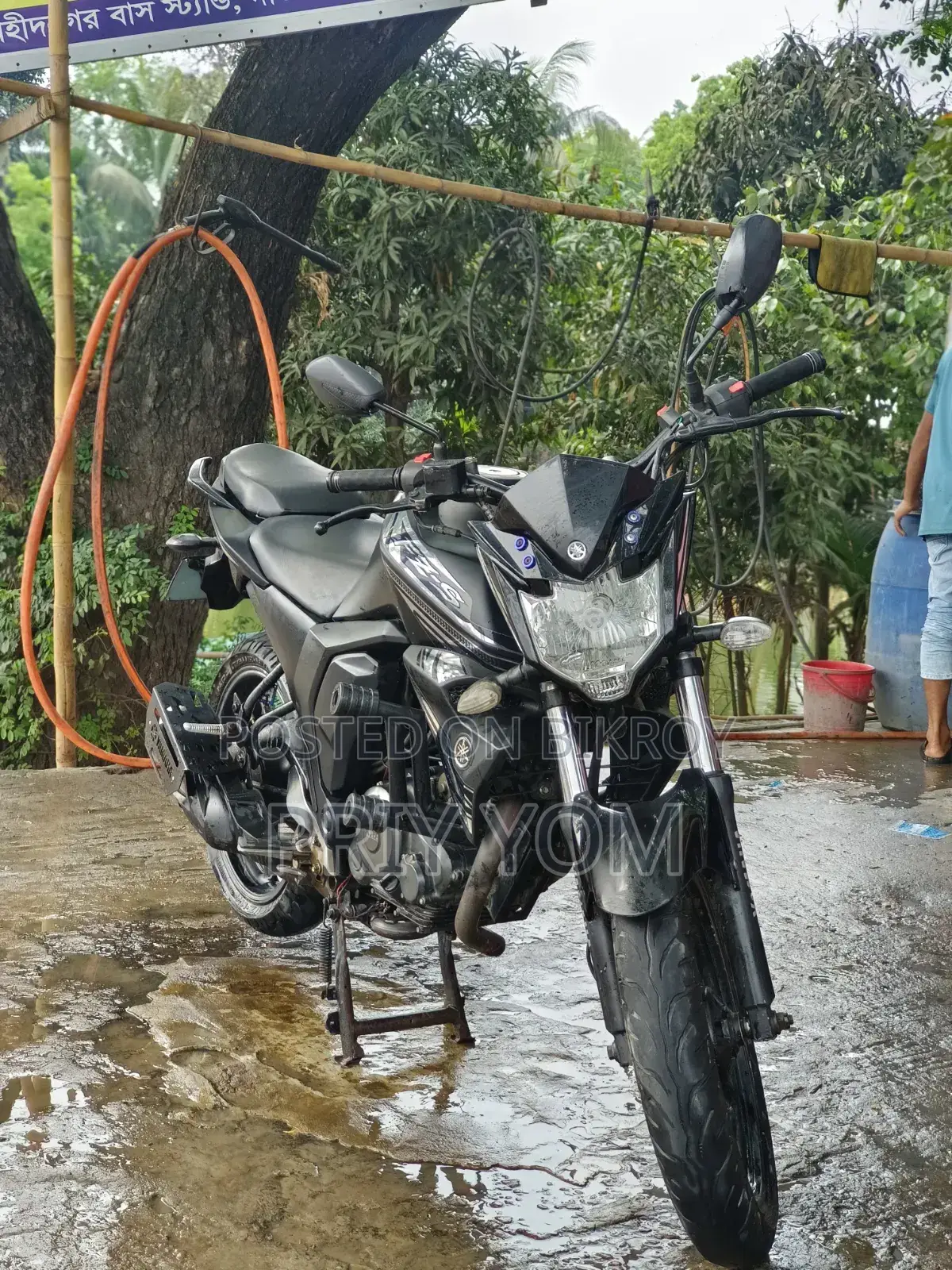 ইয়ামাহা এফজেডএস ভি২ ২০১৮ ব্ল্যাক