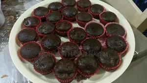 হোমমেড খাবার বিক্রি করার জন্য ১ জন লোক লাগবে