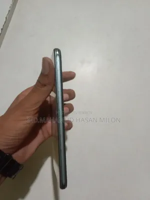Vivo Y21 64 GB Blue