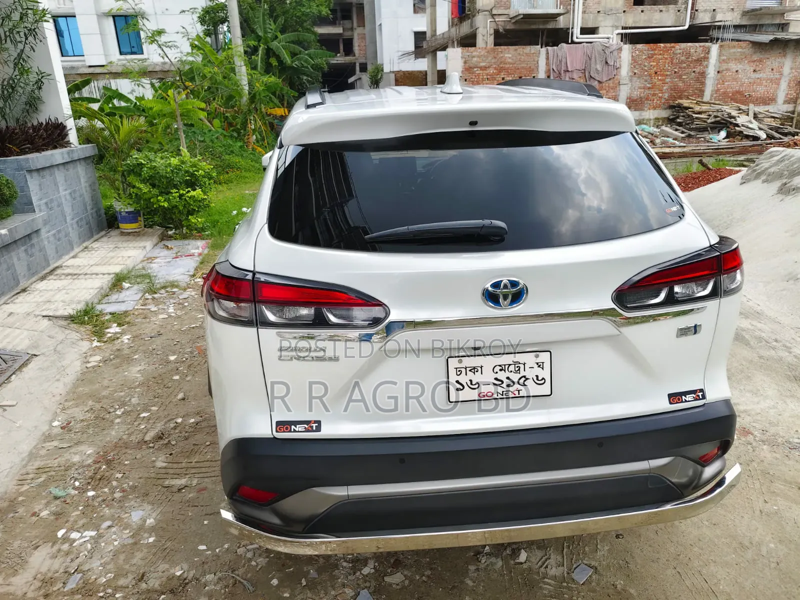 টয়োটা করোল্লা ক্রস ২০২২ পার্ল