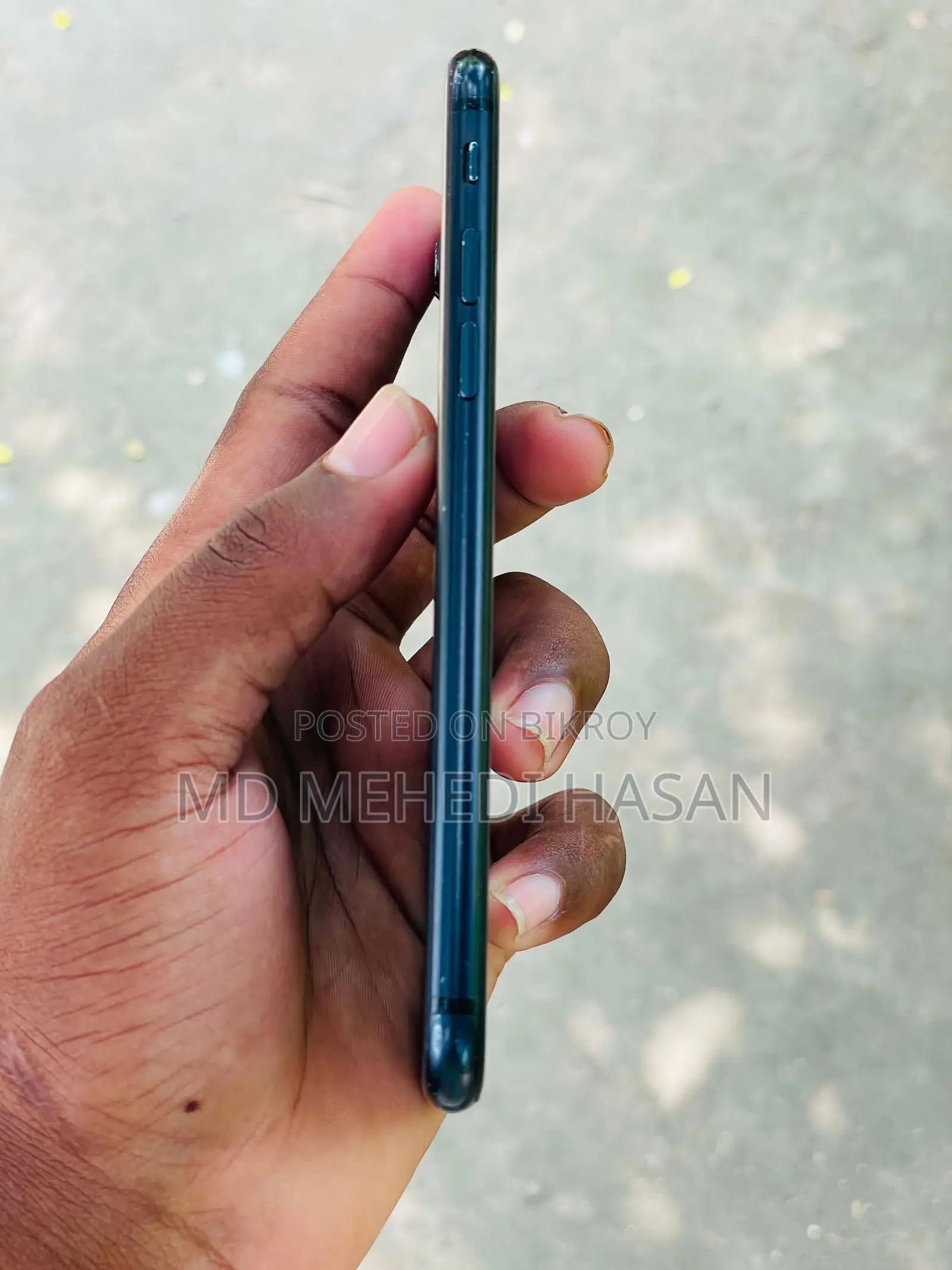 অ্যাপল আইফোন এসই (২০২০) ১২৮ জিবি ব্ল্যাক